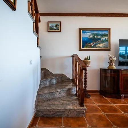 Maravilla With Sea Views *