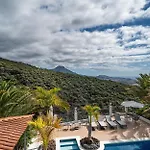 Maravilla With Sea Views Villa Los Menores