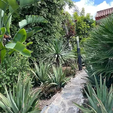 Вилла Maravilla With Sea Views