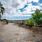 Maravilla With Sea Views Villa