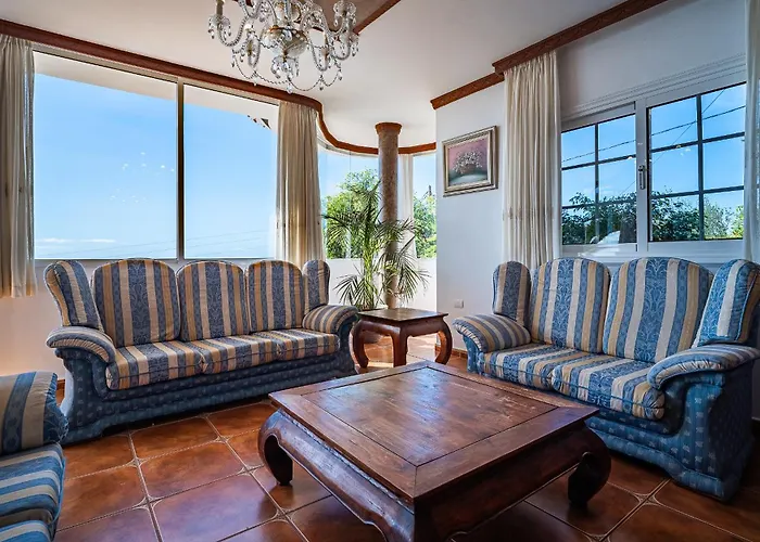 Maravilla With Sea Views Вилла Лос Менорес