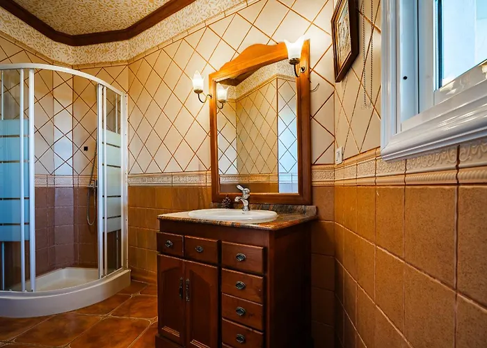 Вилла Maravilla With Sea Views Лос Менорес